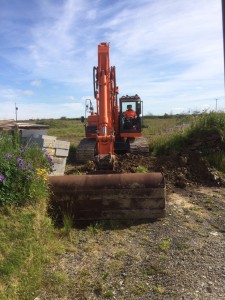 20 tonne machine to hire with experienced driver